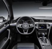Volkswagen announces eco-busting plug-in hybrid Passat