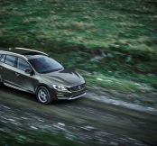 Volvo’s V60 gets the Cross Country eco treatment  